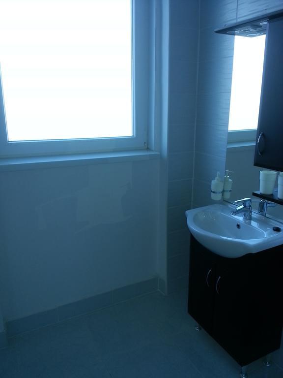 Downtown Apartment มิชโคลซ์ ภายนอก รูปภาพ